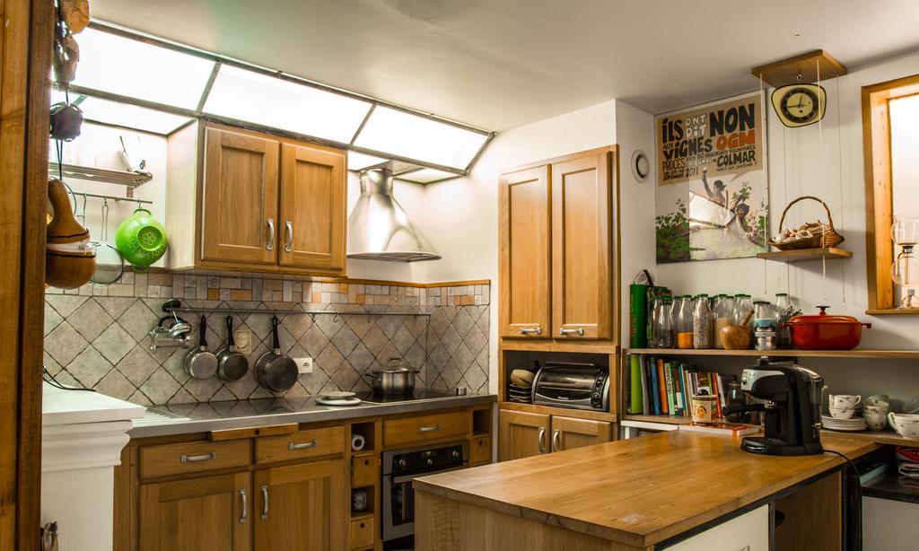 Private Room In A Parisian Homestay! - Close To It All! Exterior photo